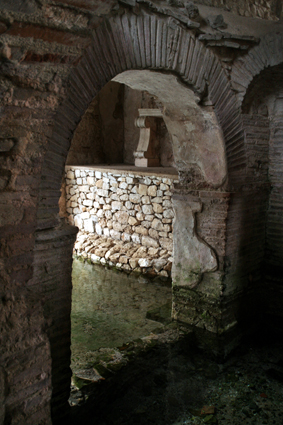 Interno - San Giovanni in Fonte